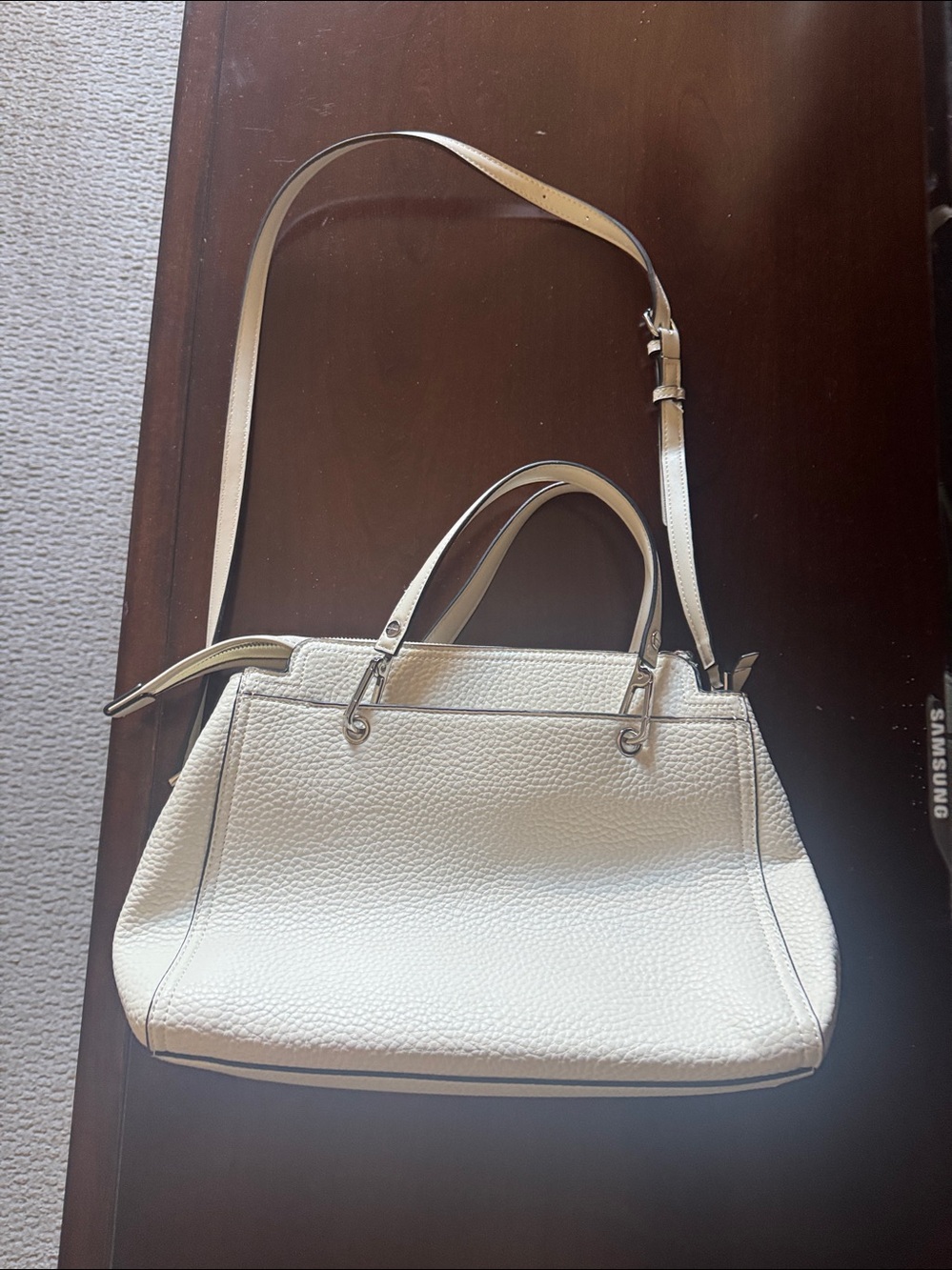Calvin Klein cream purse with crossbody straps and handle - Picture 4 of 7